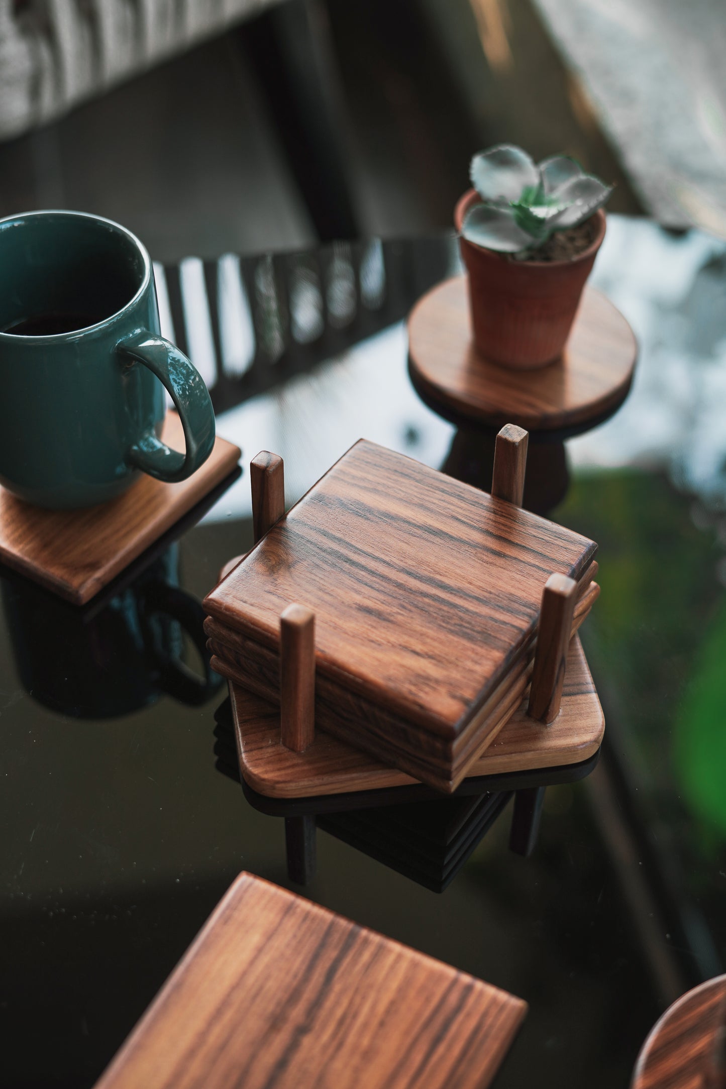 SQUARE COASTERS WITH STAND