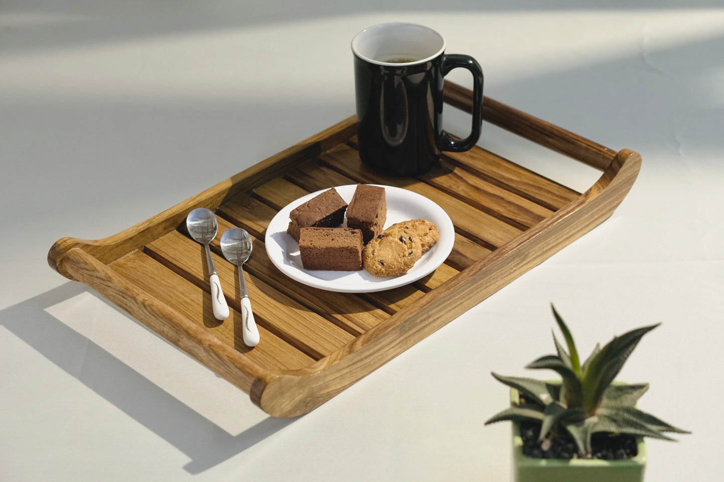 CLASSIC SERVING TRAY