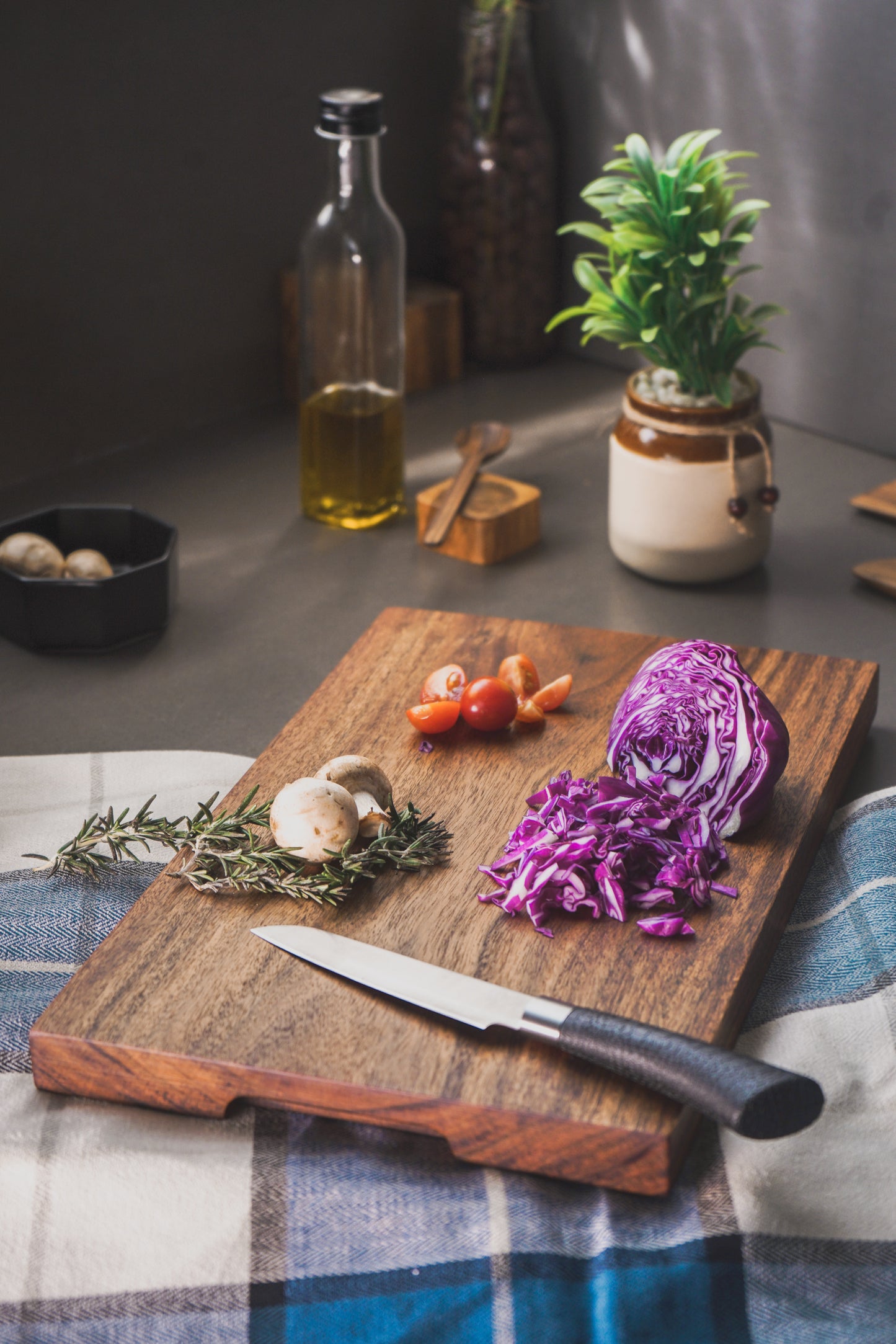 WOOD BLOCK (M) CHOPPING BOARD - ACACIA WOOD